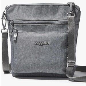 Baggallini Modern Pocket Crossbody Bag